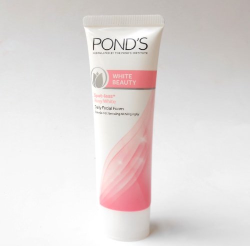 Ponds White Beauty Rosy White Facial Scrub 100ml